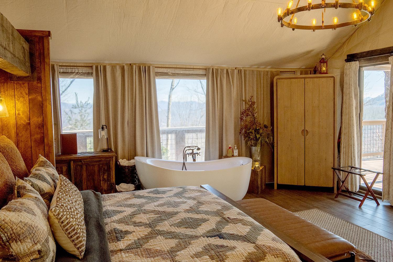 Elk & Embers Mountain Hideaway Hotel Waynesville Bagian luar foto