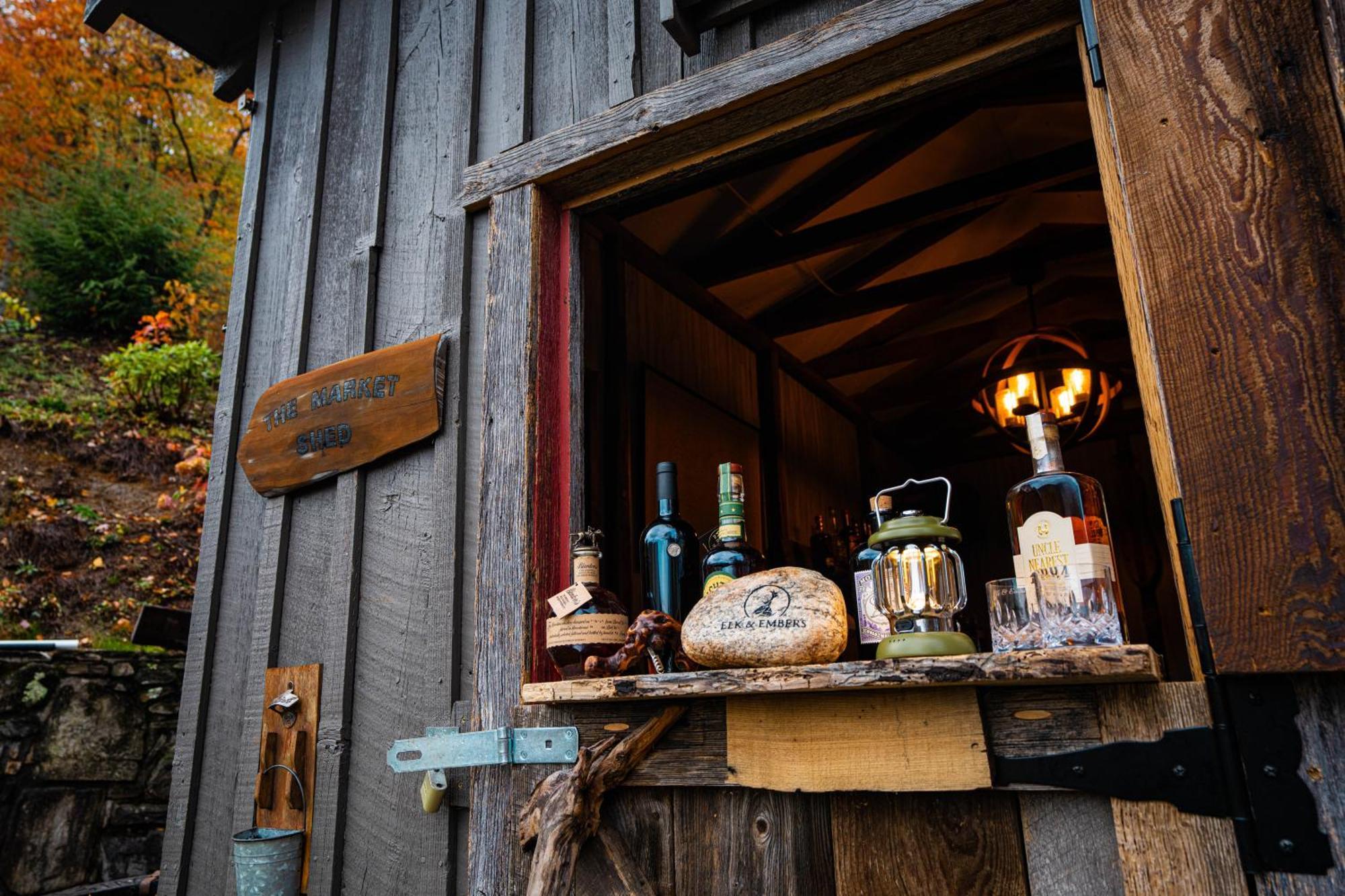 Elk & Embers Mountain Hideaway Hotel Waynesville Bagian luar foto